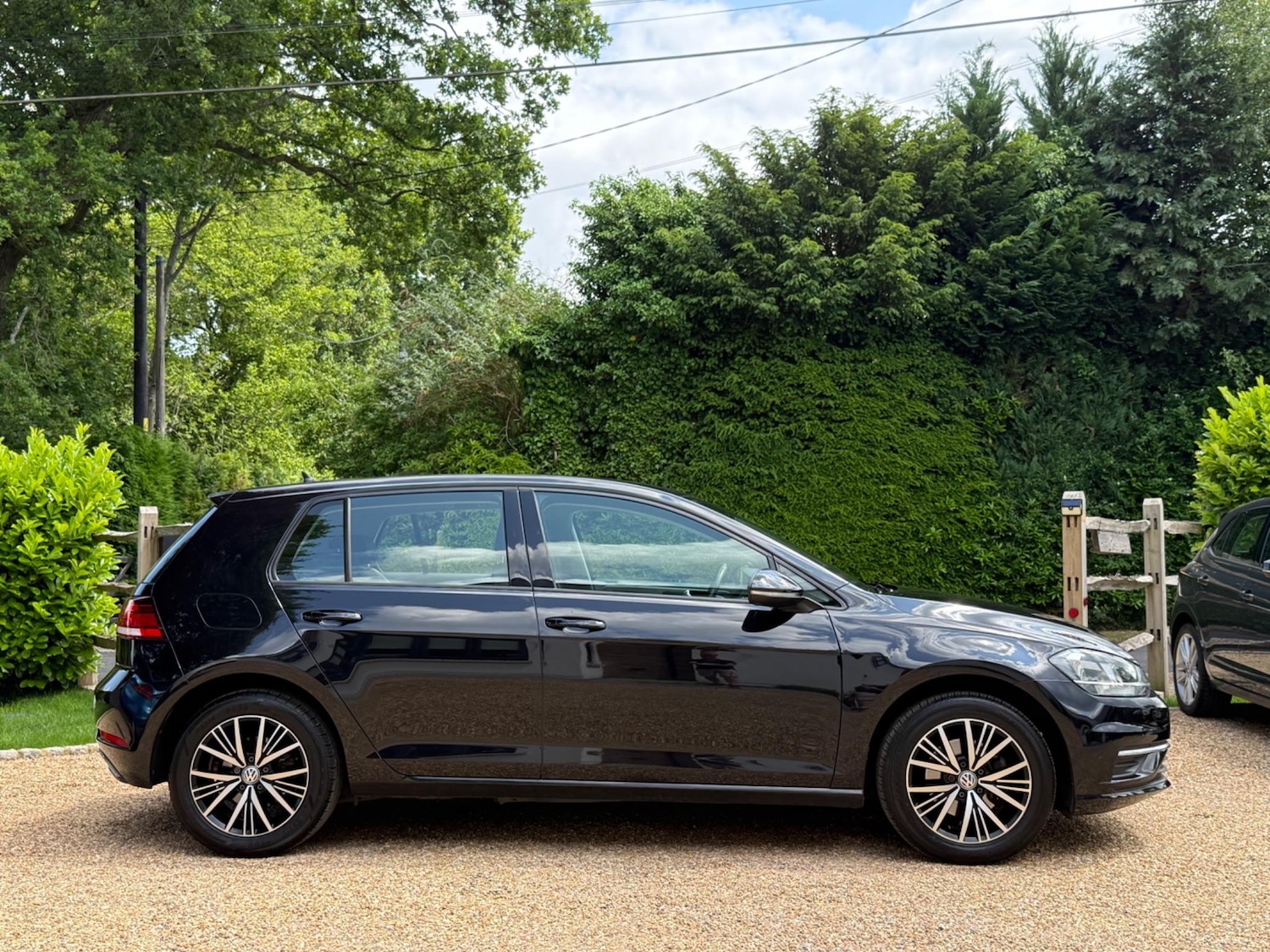 Used Volkswagen Golf 2017 for sale - 77128696: Photo 9