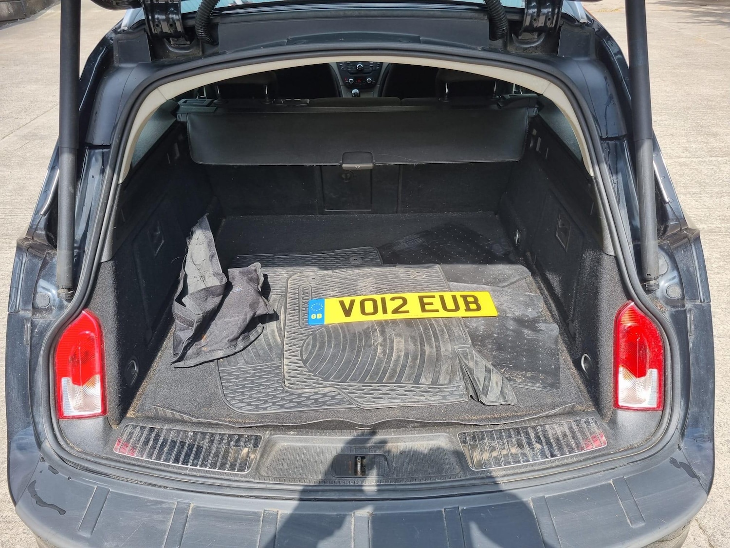 Vehicle 44