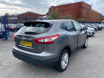 Used Nissan Qashqai 2015 for sale - 75687209: Photo