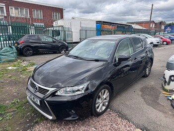 (15) - 1.8 200h Premier CVT Euro 6 (s/s) 5dr