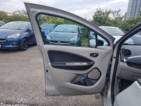 Used Renault Zoe for sale - 76151412: Photo 33
