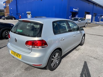 Used Volkswagen Golf 2009 for sale - 75459063: Photo