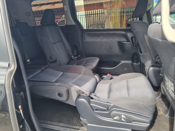 Used Toyota Voxy 2025 for sale - 76175639: Photo 18