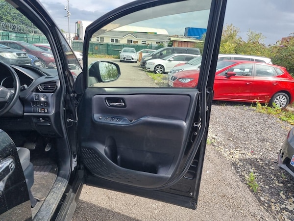 Used Toyota Voxy 2025 for sale - 76175639: Photo 43