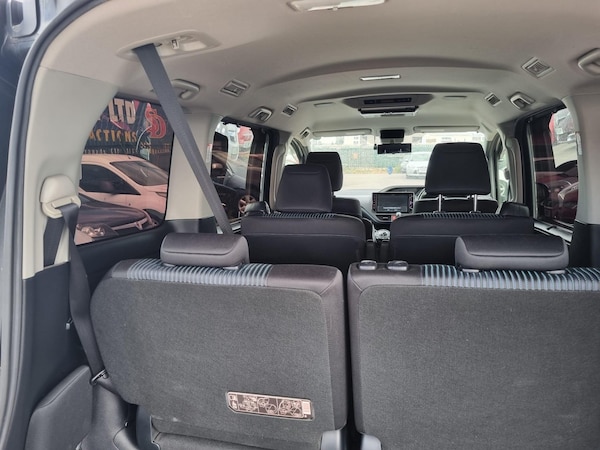 Used Toyota Voxy 2025 for sale - 76175639: Photo 64