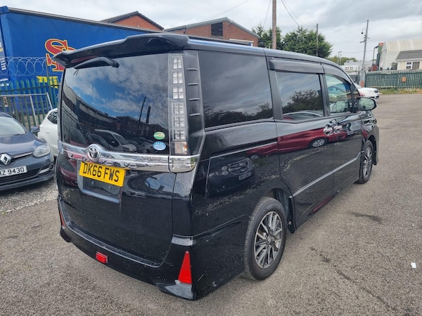 Used Toyota Voxy 2025 for sale - 76175639: Photo 9