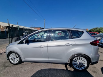 2018 (18) - 1.0 EcoBoost 125 Titanium 5dr