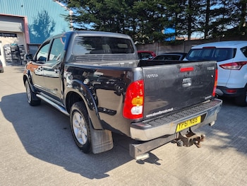 Used Toyota Hilux 2011 for sale - 75364432: Photo