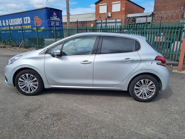 Used Peugeot 208 2016 for sale - 75351537: Photo 1