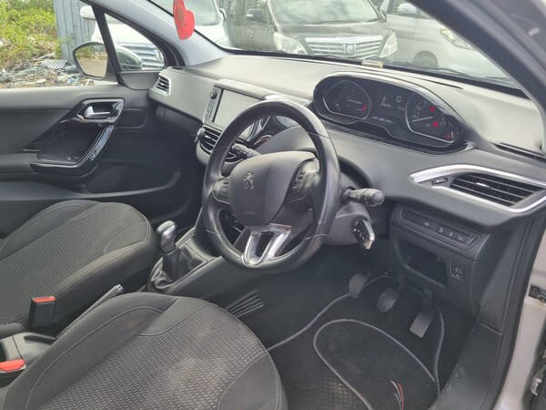 Used Peugeot 208 2016 for sale - 75351537: Photo 32