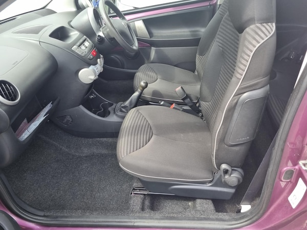Used Peugeot 107 2014 for sale - 75532368: Photo 19
