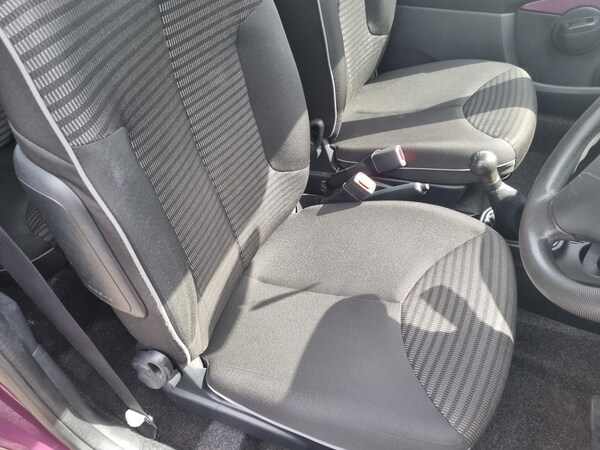 Used Peugeot 107 2014 for sale - 75532368: Photo 33