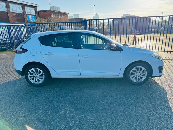 Used Renault Megane 2015 for sale - 75350536: Photo 1