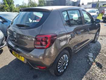(19) - 0.9 TCe Essential Euro 6 (s/s) 5dr
