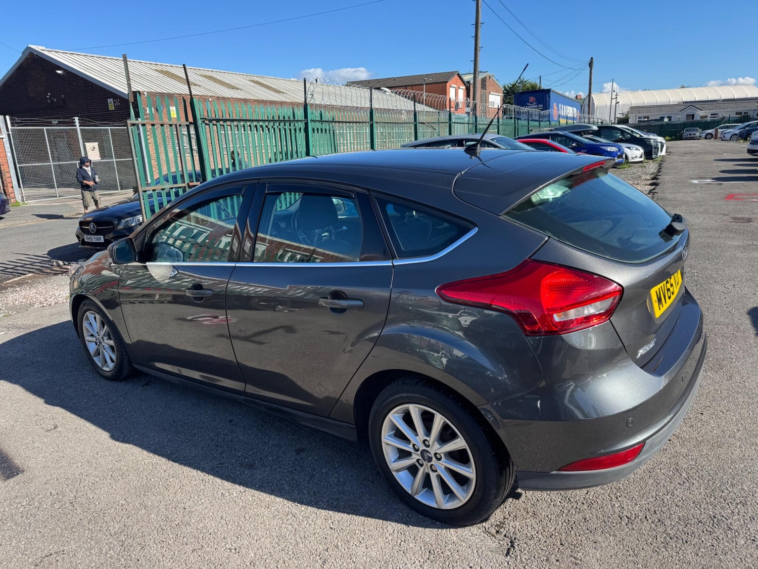Used Ford Focus 2015 for sale - 76032530: Photo 3