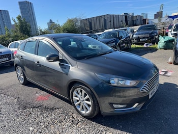 Used Ford Focus 2015 for sale - 76032530: Photo 4