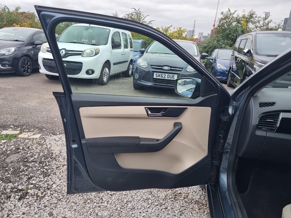Used Skoda Fabia 2017 for sale - 76247328: Photo 20