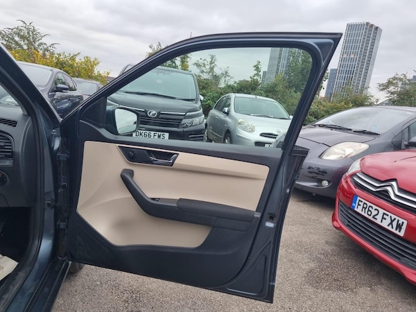 Used Skoda Fabia 2017 for sale - 76247328: Photo 35