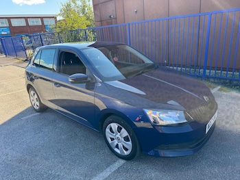 Used Skoda Fabia 2017 for sale - 76060431: Photo 2
