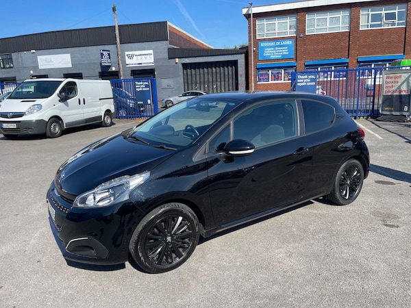 Used Peugeot 208 2017 for sale - 75351028: Photo 1
