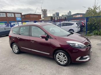 2016 (66) - 1.5 dCi Dynamique Nav 5dr Auto