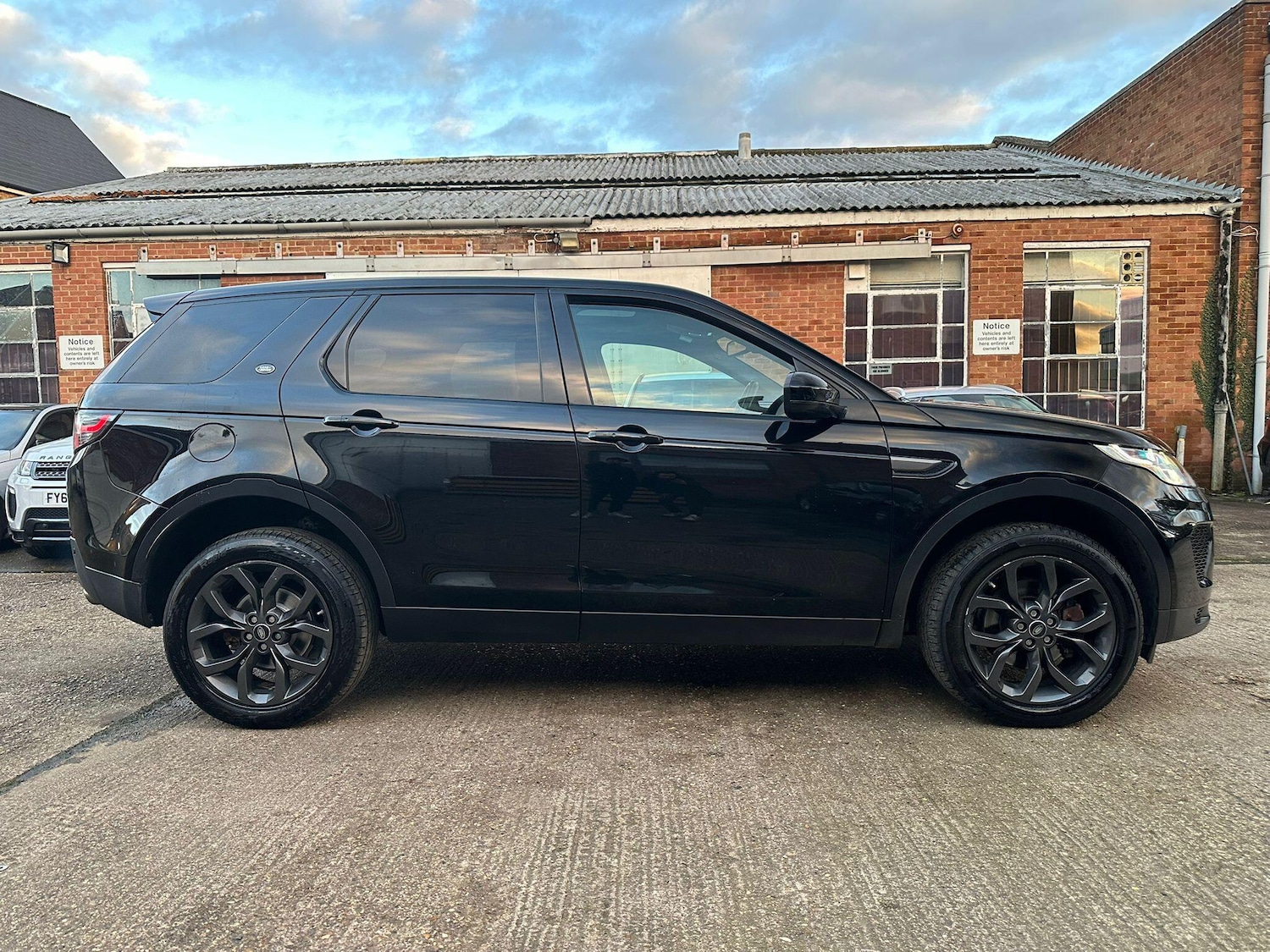 Used Land Rover Discovery Sport 2019 for sale - 77440717: Photo 11