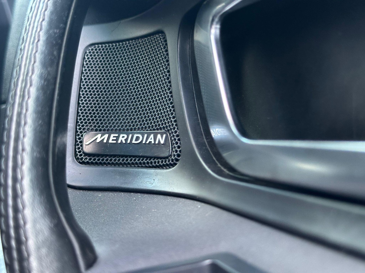 Used Land Rover Discovery Sport 2019 for sale - 77440717: Photo 44