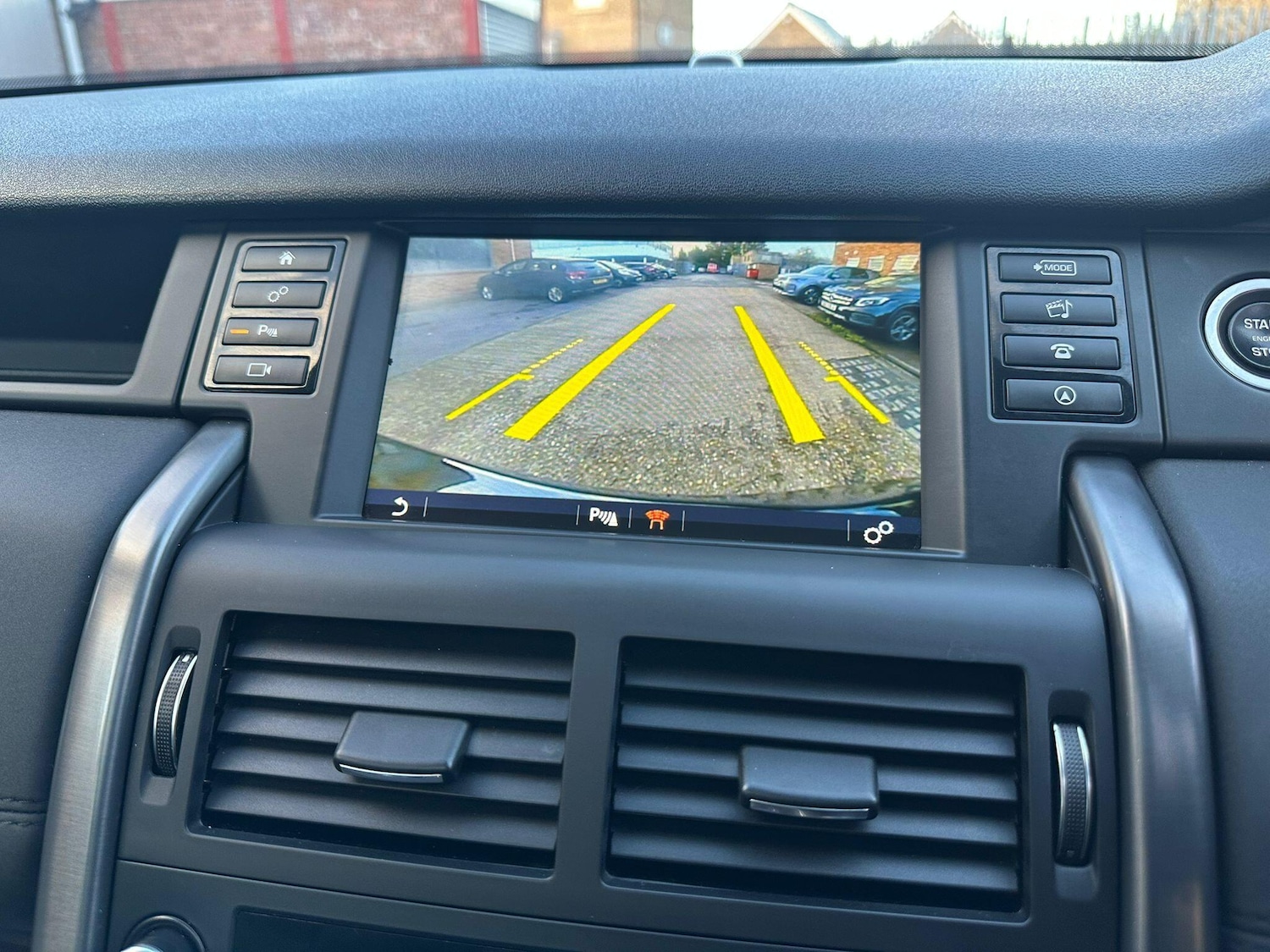 Used Land Rover Discovery Sport 2019 for sale - 77440717: Photo 60