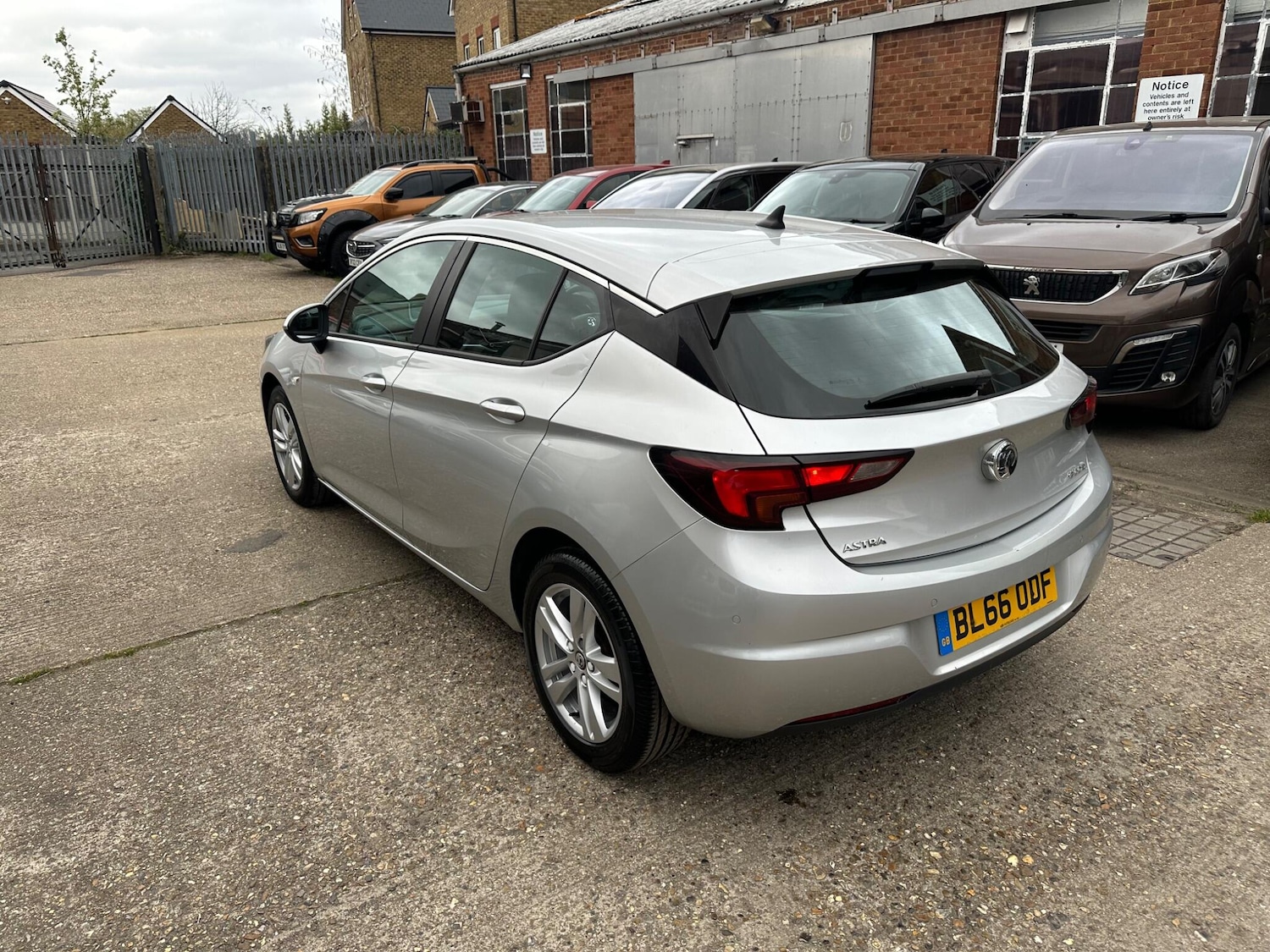 Used Vauxhall Astra for sale - 78136381: Photo 23
