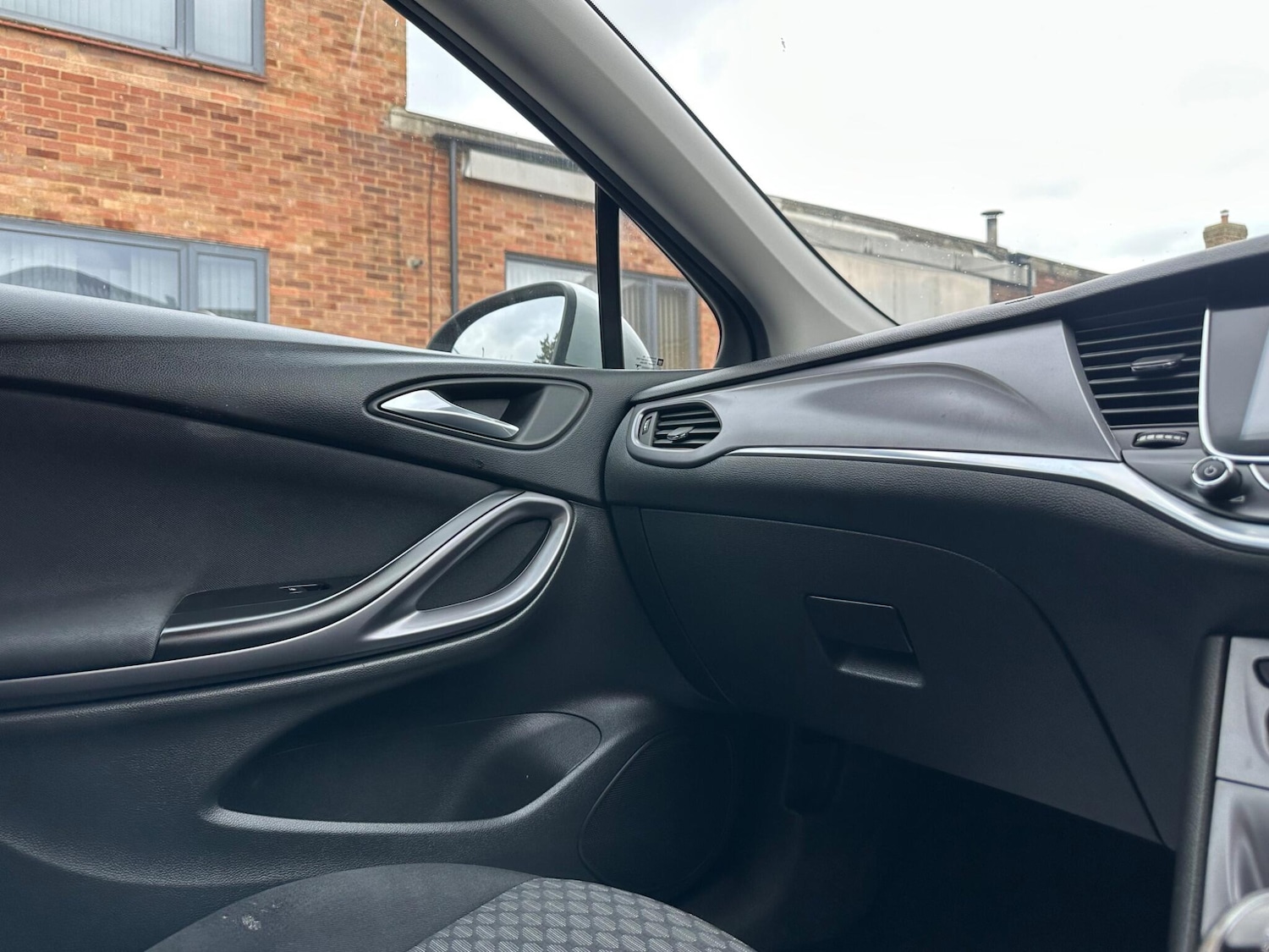 Used Vauxhall Astra for sale - 78136381: Photo 49