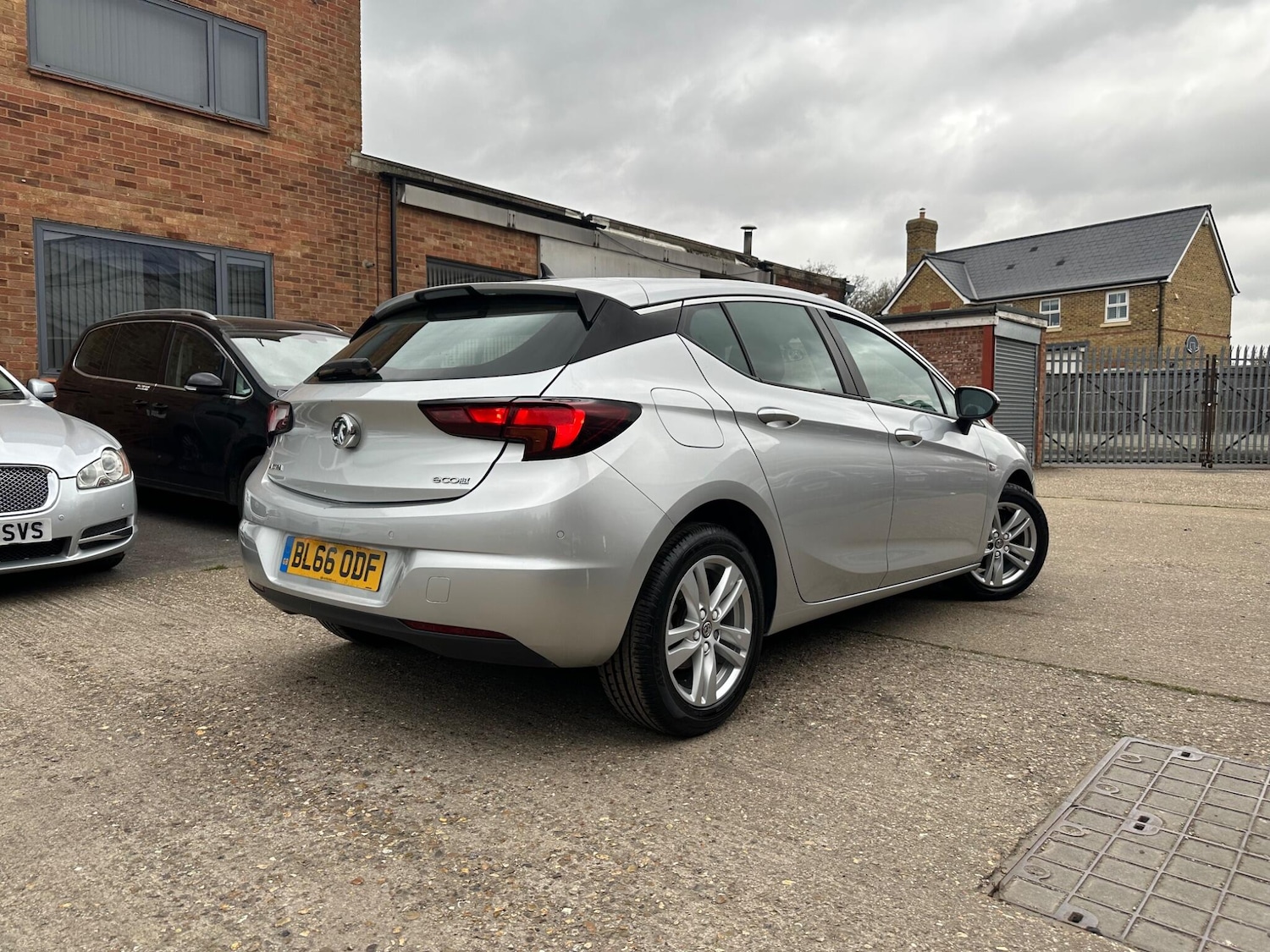 Used Vauxhall Astra for sale - 78136381: Photo 7