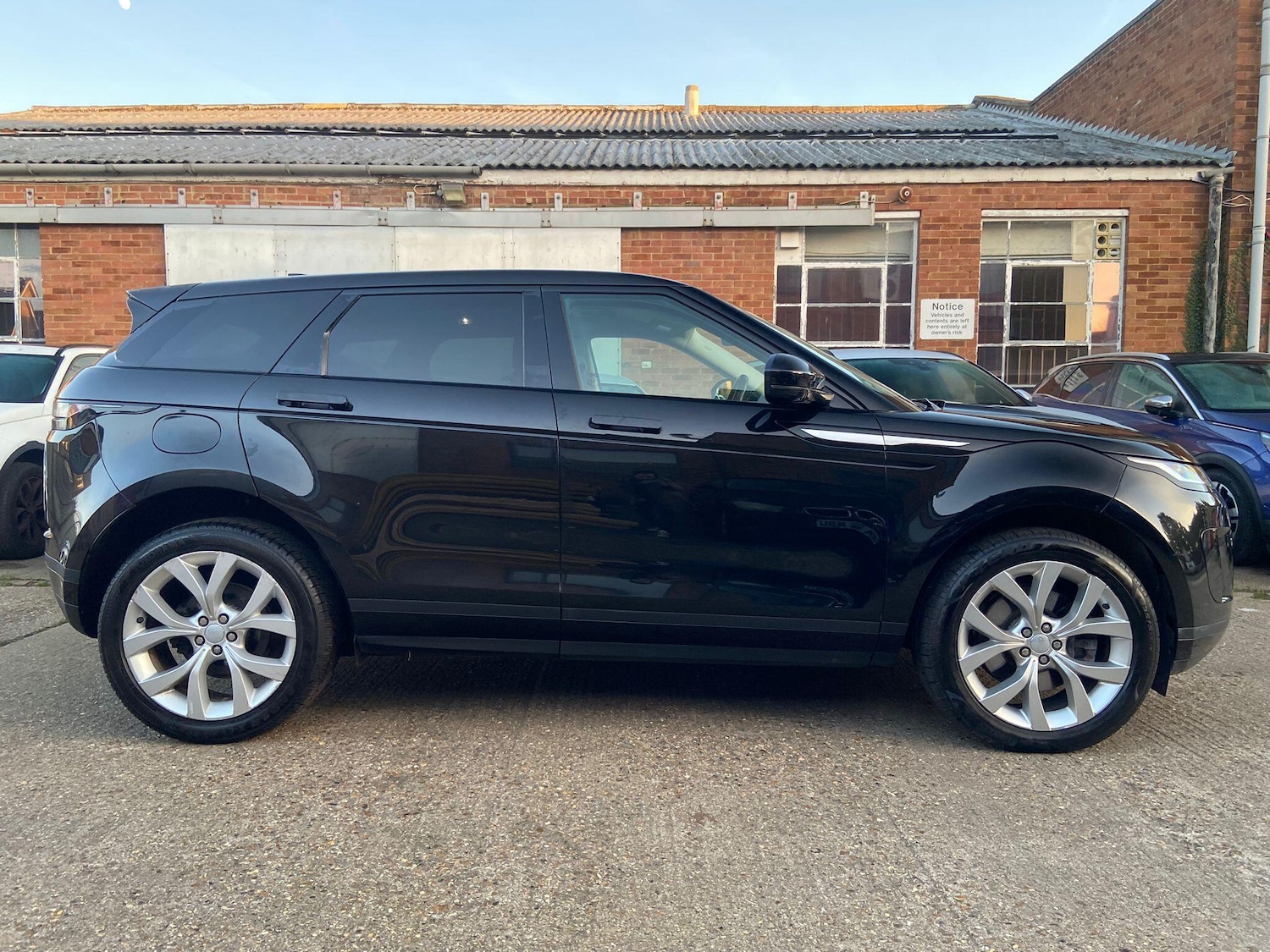 Used Land Rover Range Rover Evoque 2019 for sale - 77091847: Photo 11
