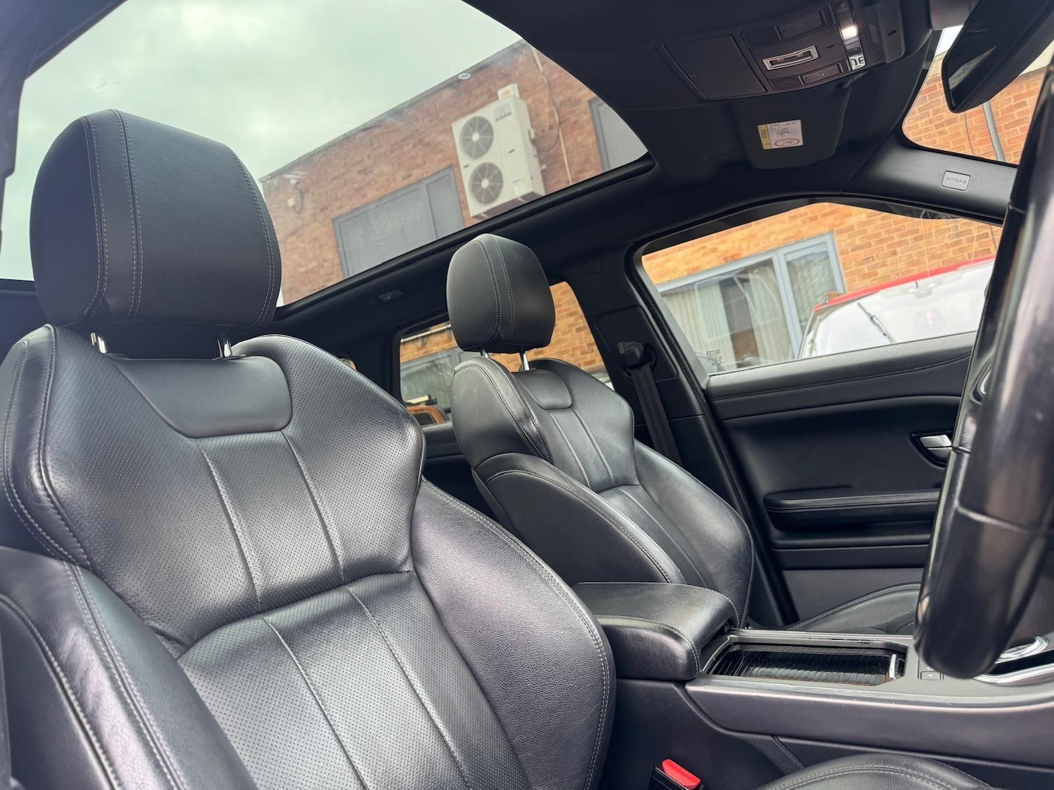 Used Land Rover Range Rover Evoque 2018 for sale - 76227891: Photo 44