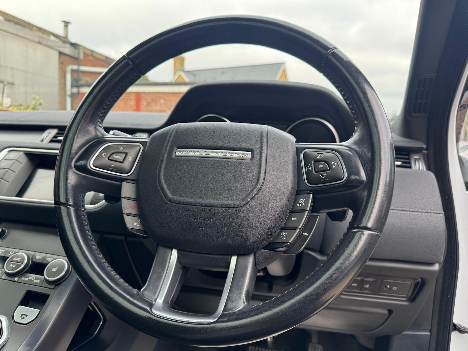 Used Land Rover Range Rover Evoque 2018 for sale - 76227891: Photo 54