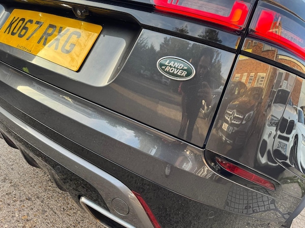 Used Land Rover Range Rover Velar 2018 for sale - 76282608: Photo 32