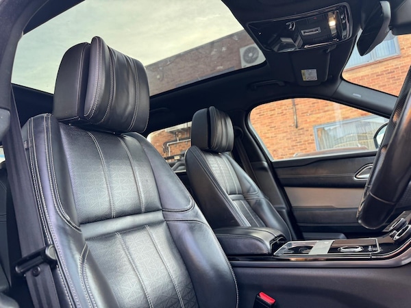 Used Land Rover Range Rover Velar 2018 for sale - 76282608: Photo 40