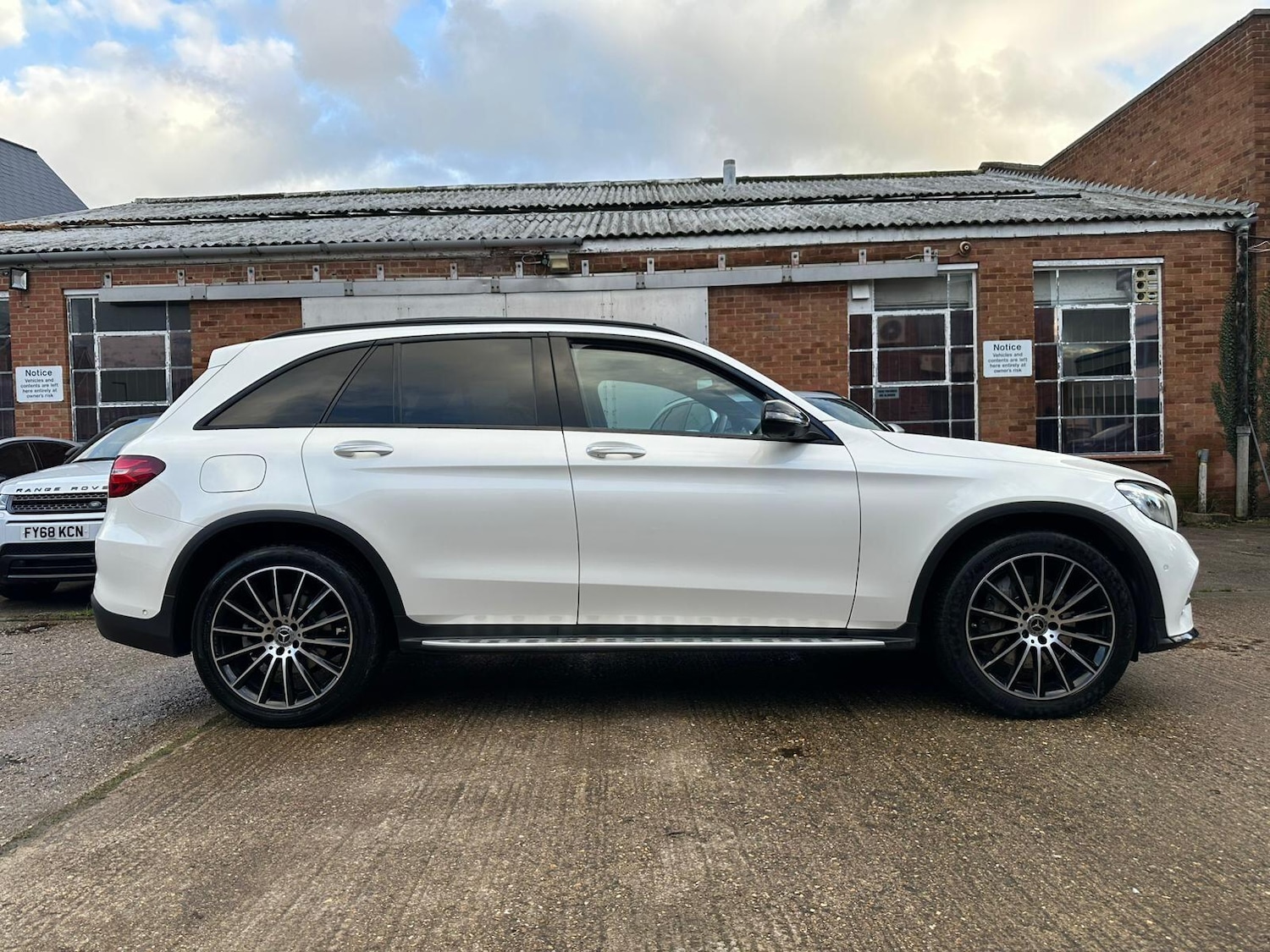 Used Mercedes-Benz GLC 2019 for sale - 78058350: Photo 11