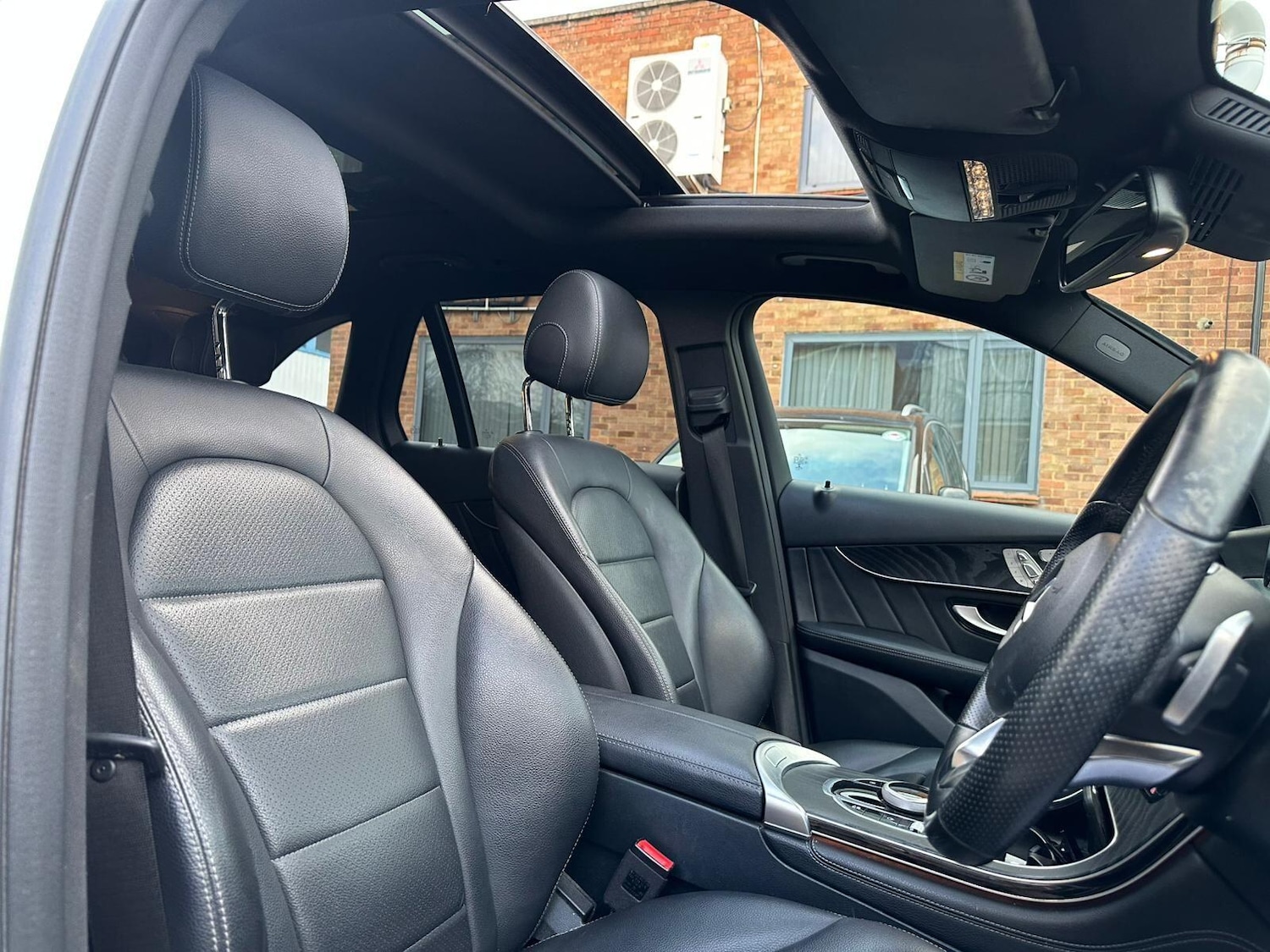 Used Mercedes-Benz GLC 2019 for sale - 78058350: Photo 19