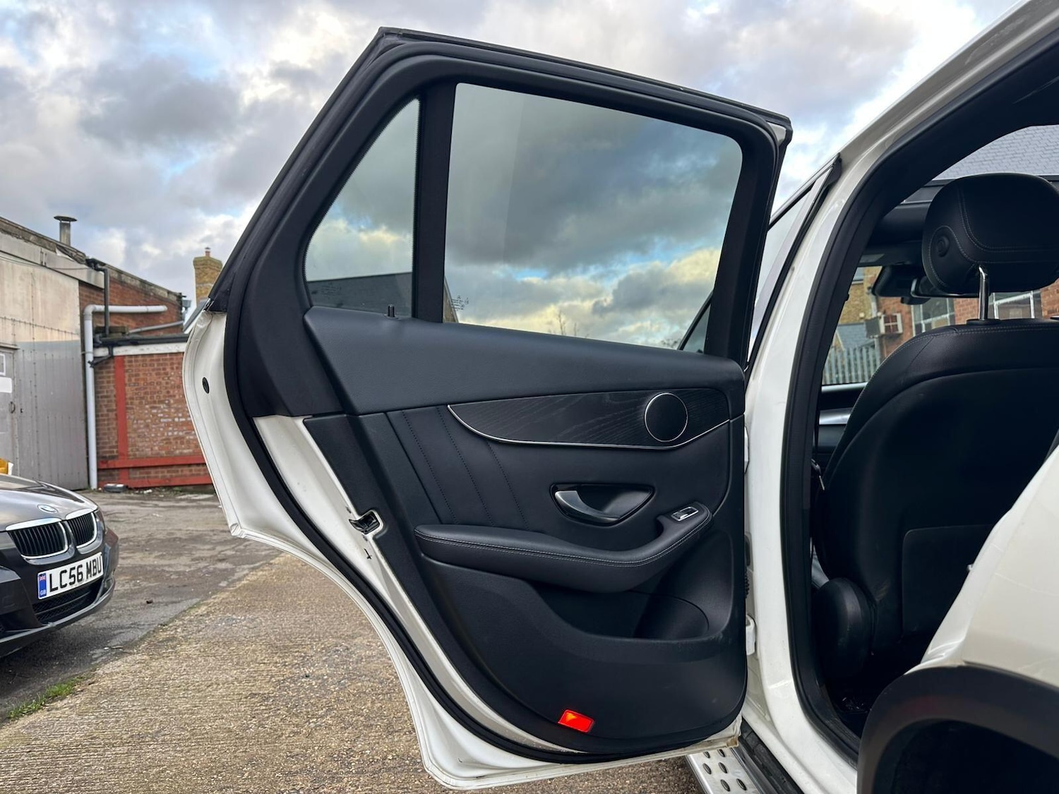 Used Mercedes-Benz GLC 2019 for sale - 78058350: Photo 39