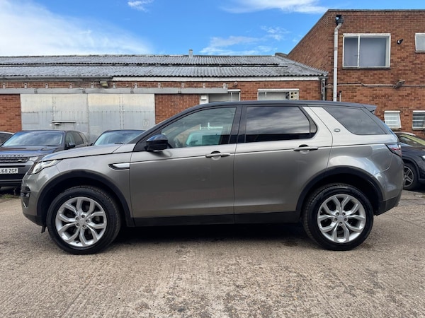 Used Land Rover Discovery Sport 2017 for sale - 76283365: Photo 12
