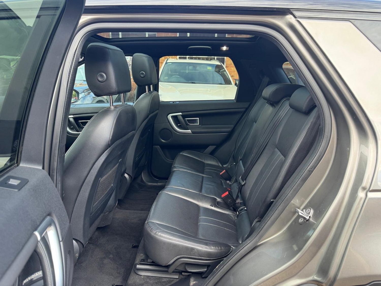 Used Land Rover Discovery Sport 2017 for sale - 76283365: Photo 15