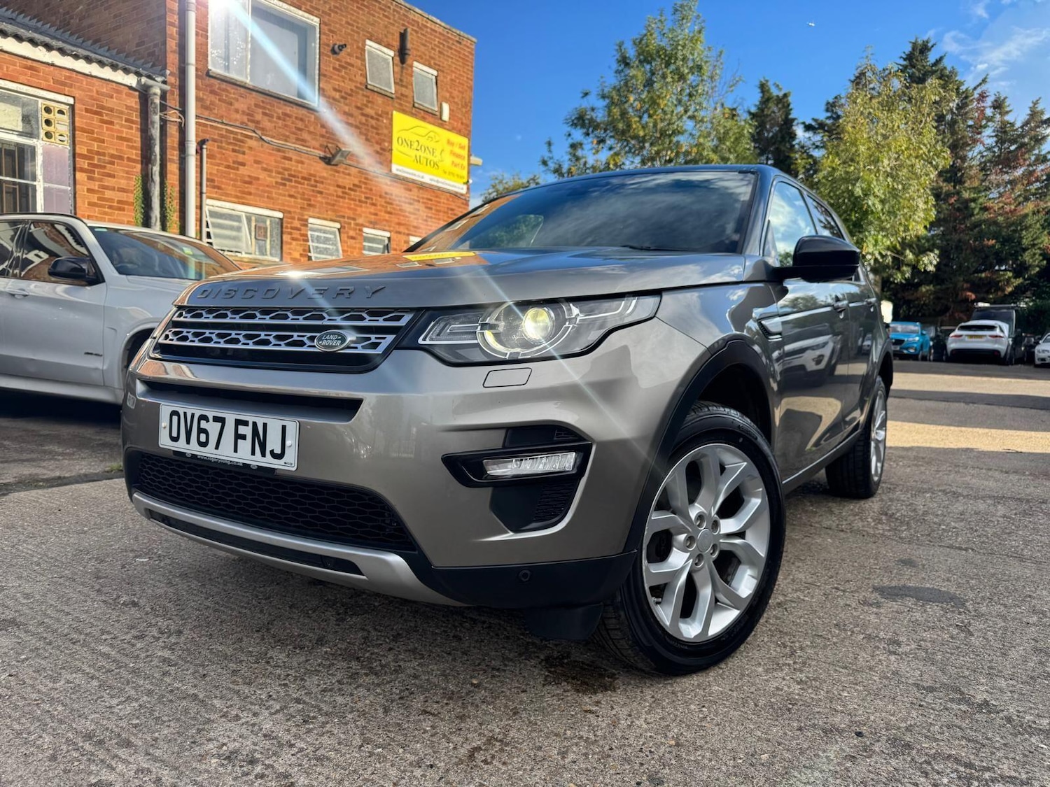 Used Land Rover Discovery Sport 2017 for sale - 76283365: Photo 2