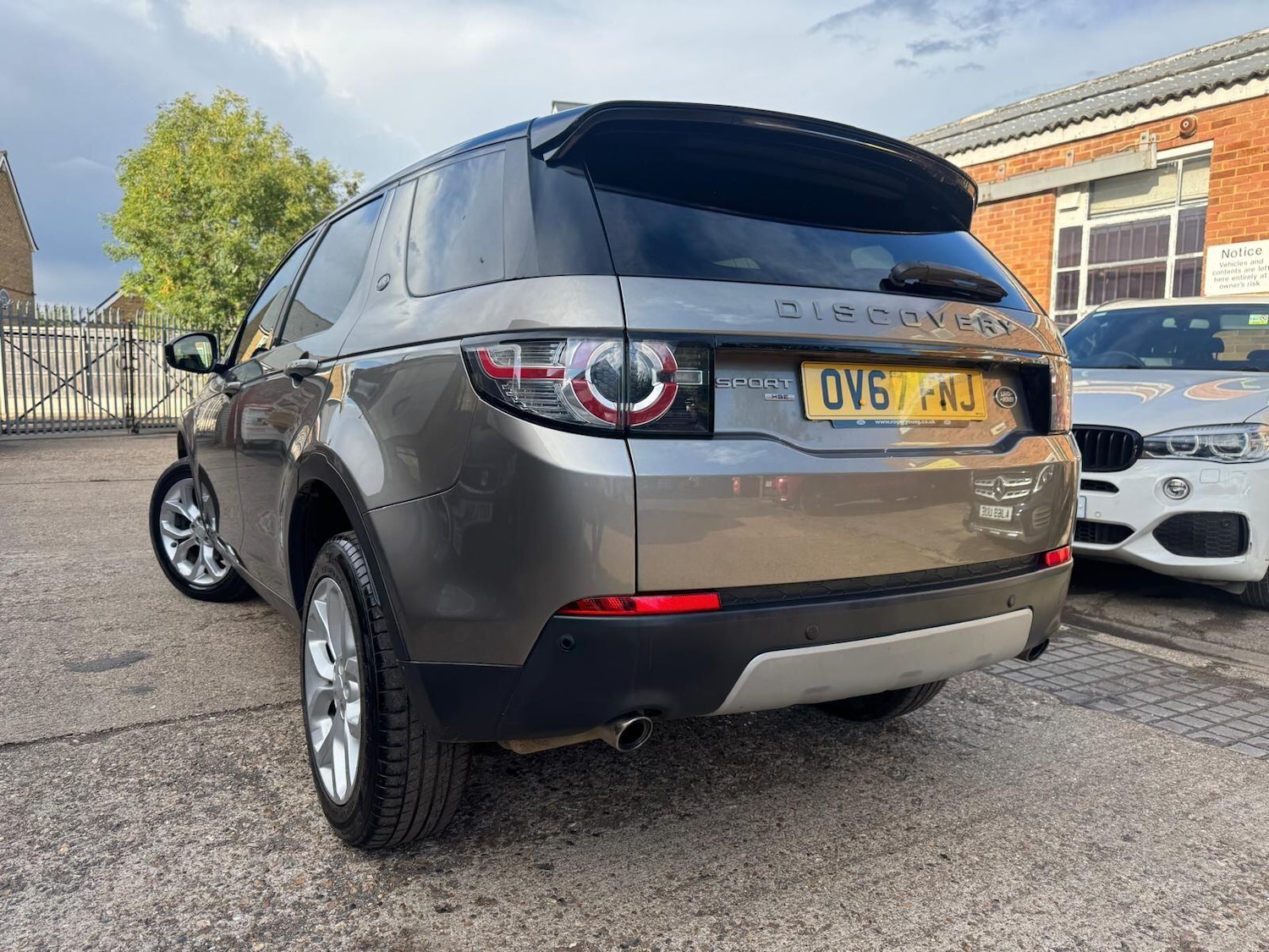 Used Land Rover Discovery Sport 2017 for sale - 76283365: Photo 22