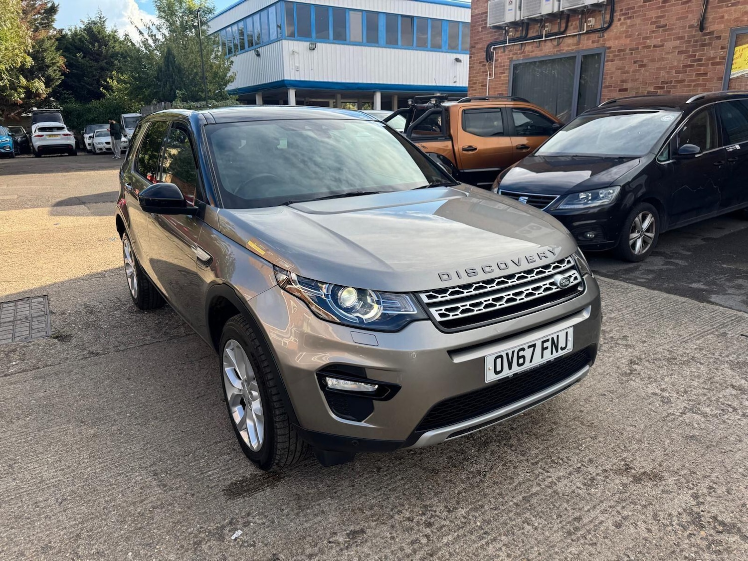 Used Land Rover Discovery Sport 2017 for sale - 76283365: Photo 23