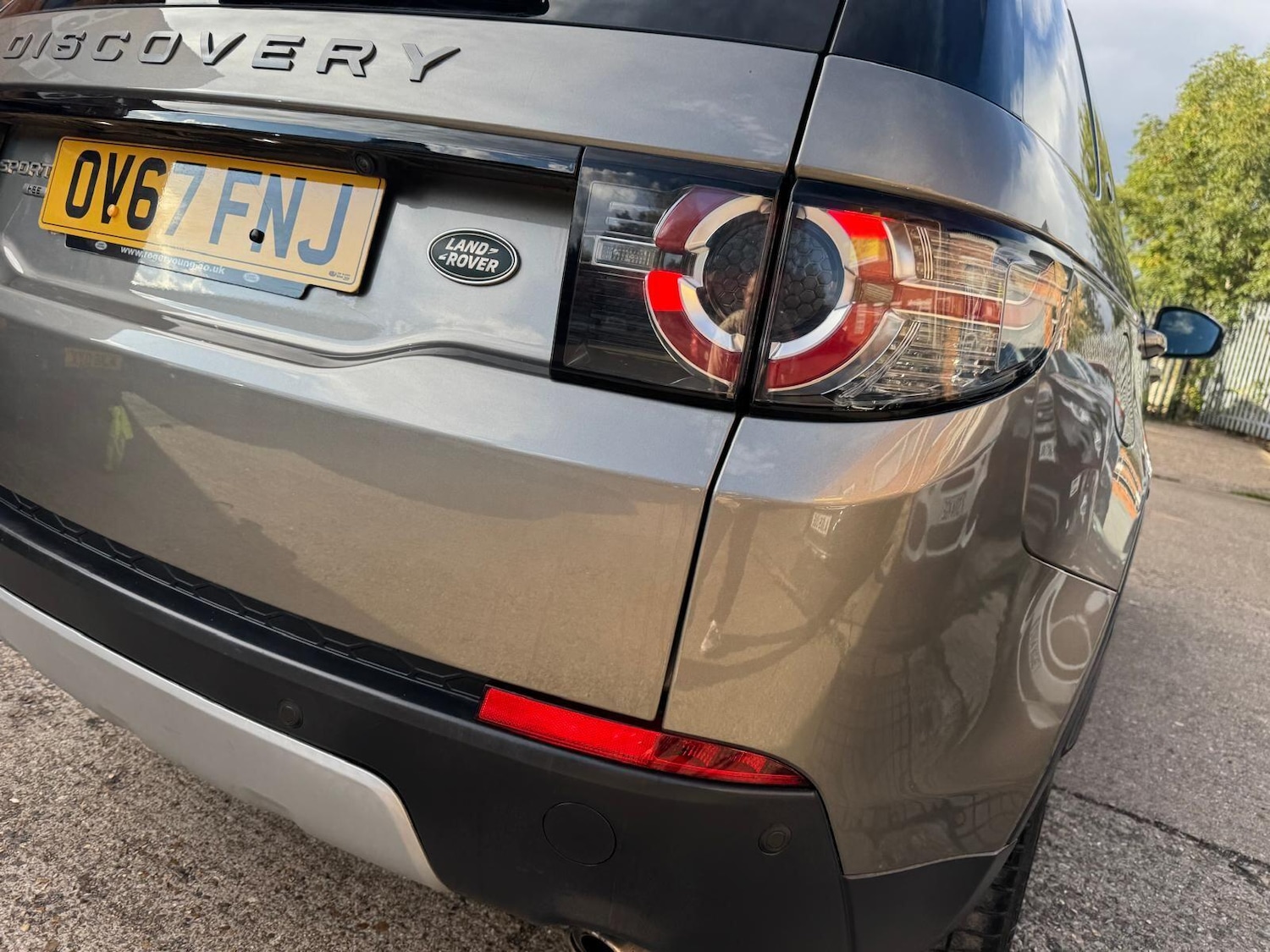 Used Land Rover Discovery Sport 2017 for sale - 76283365: Photo 35