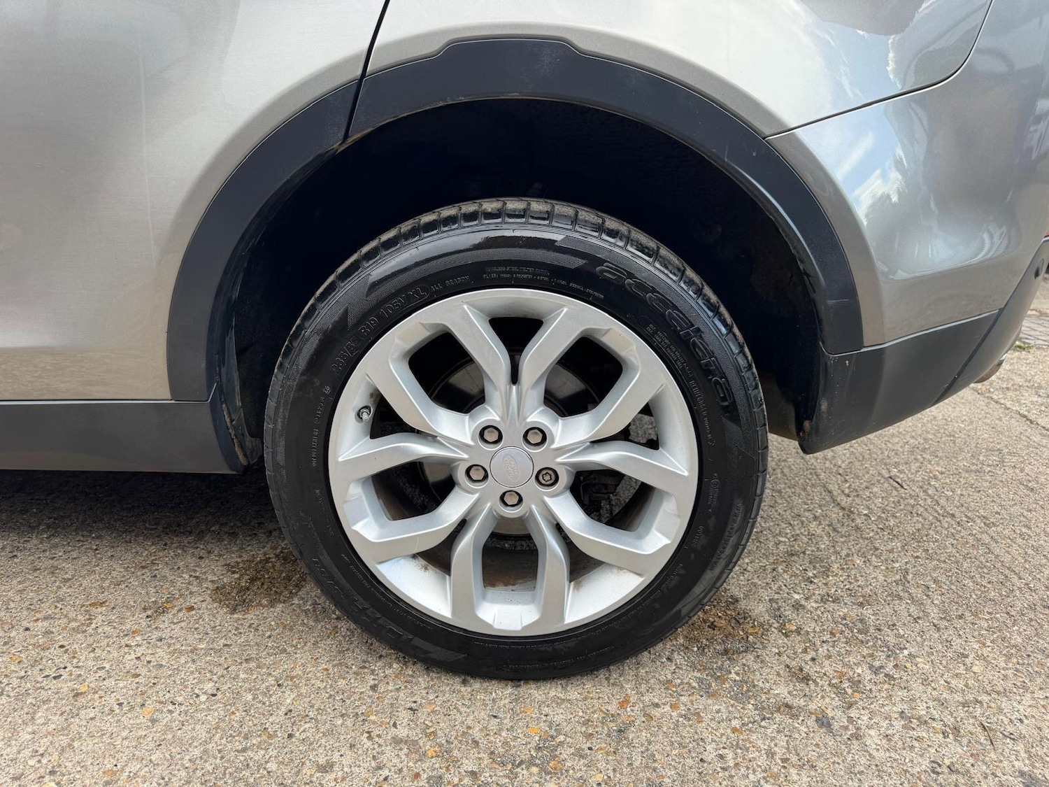 Used Land Rover Discovery Sport 2017 for sale - 76283365: Photo 37