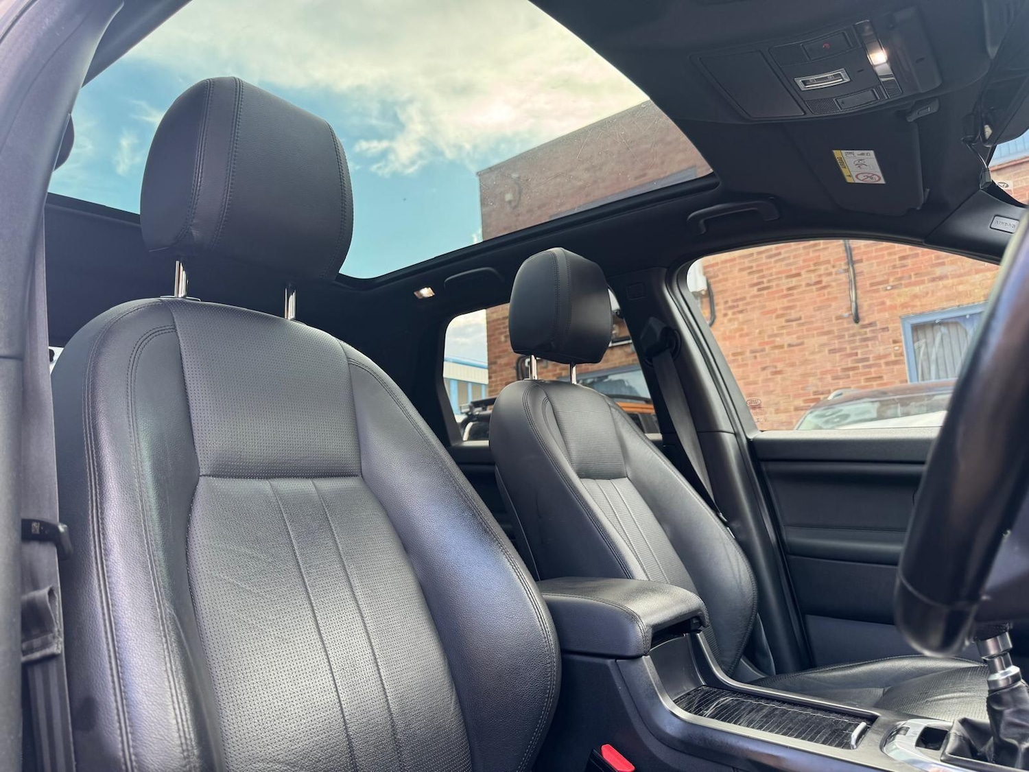 Used Land Rover Discovery Sport 2017 for sale - 76283365: Photo 46