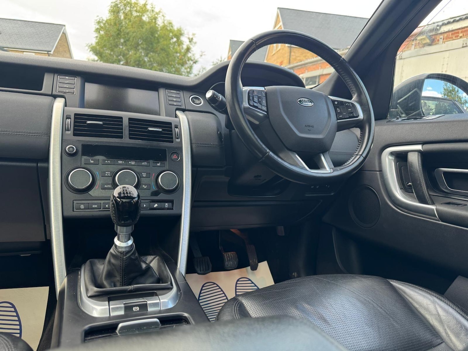 Used Land Rover Discovery Sport 2017 for sale - 76283365: Photo 47