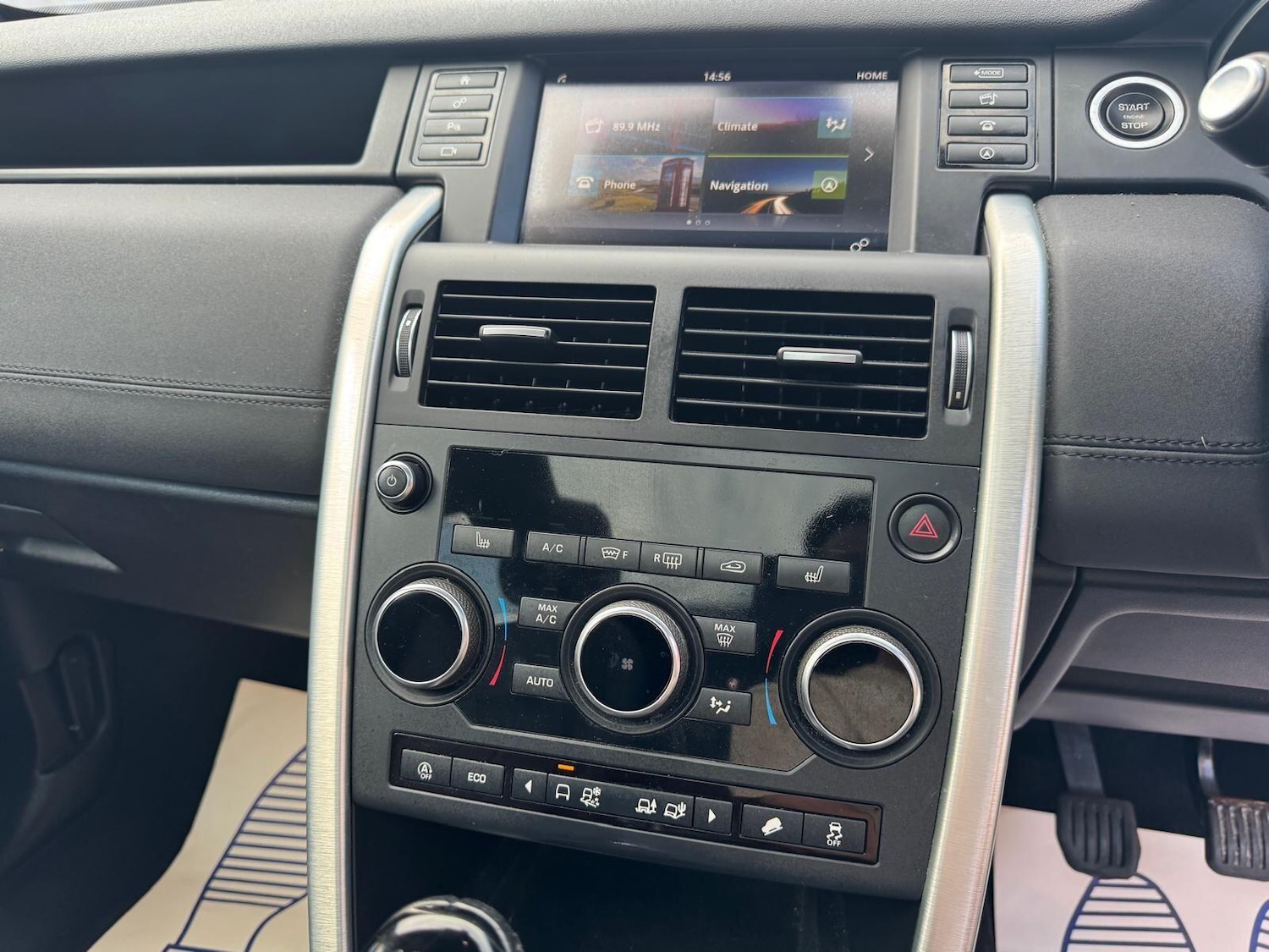 Used Land Rover Discovery Sport 2017 for sale - 76283365: Photo 51