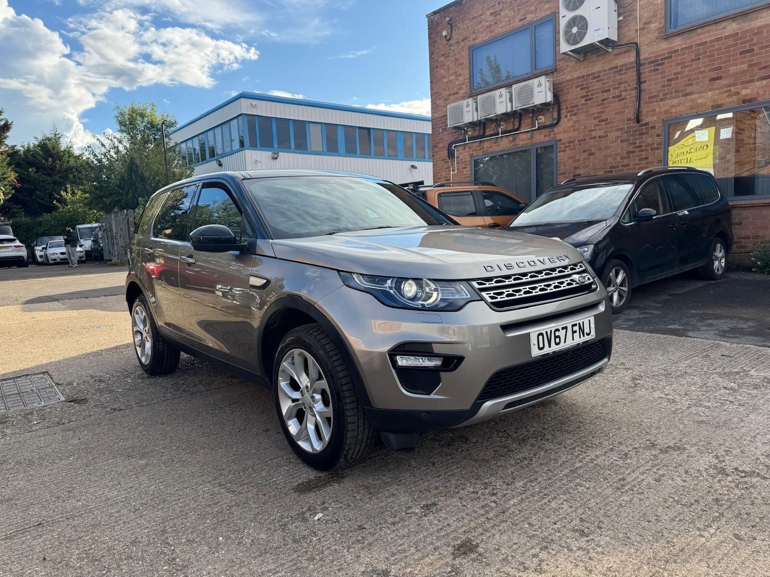 Used Land Rover Discovery Sport 2017 for sale - 76283365: Photo 7